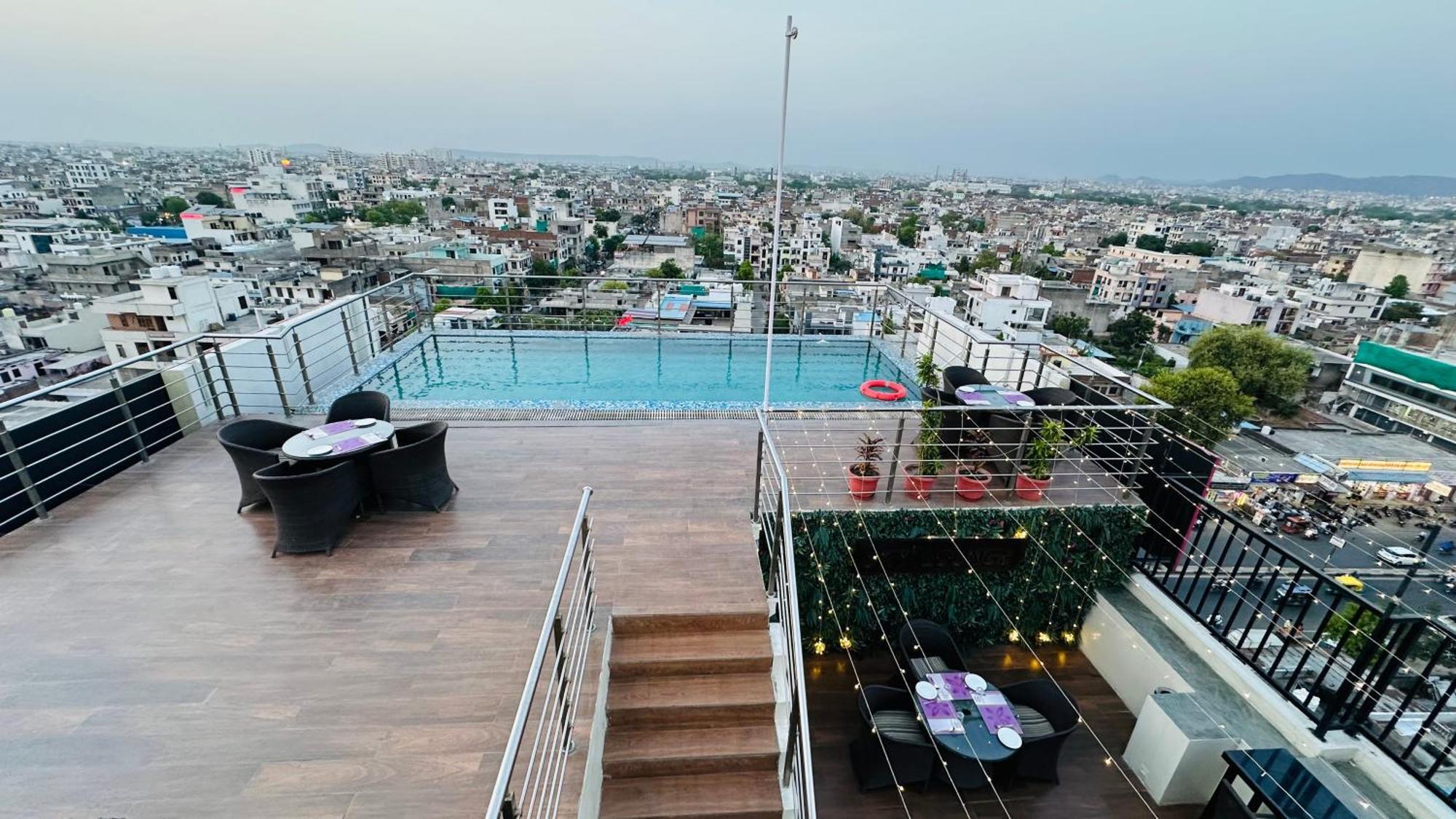 รีเจนตา เซ็นทรัล ชัยปุระ Hotel ภายนอก รูปภาพ