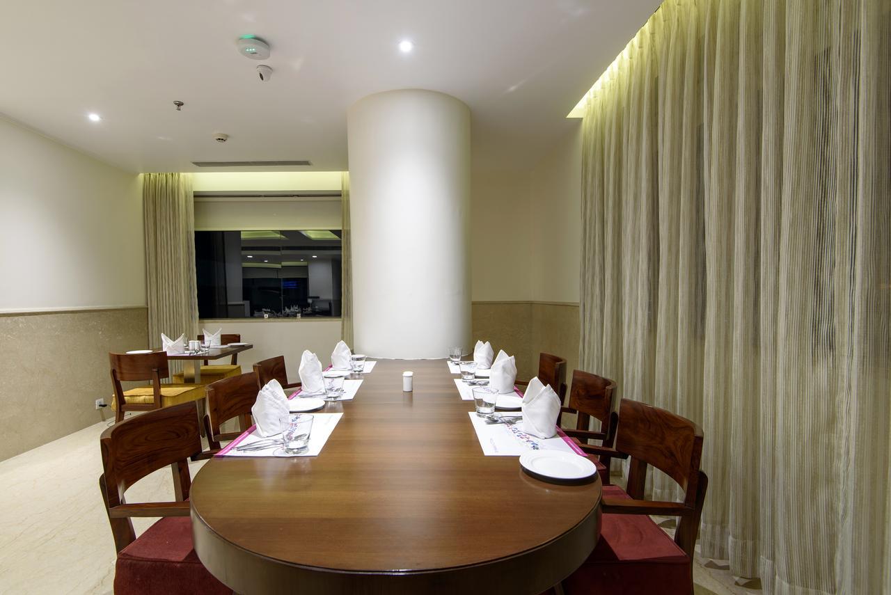 รีเจนตา เซ็นทรัล ชัยปุระ Hotel ภายนอก รูปภาพ