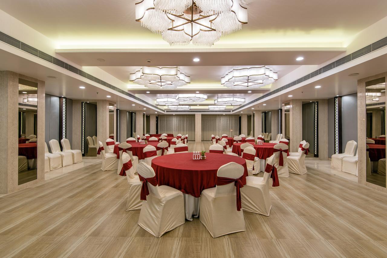 รีเจนตา เซ็นทรัล ชัยปุระ Hotel ภายนอก รูปภาพ